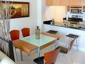Opera Suites And Marina Doral Esterno foto